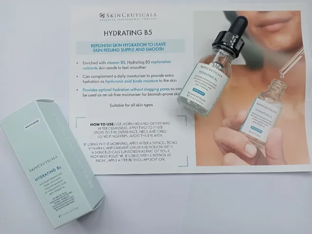 I received this lovely Hydrating B5 Serum from Skin