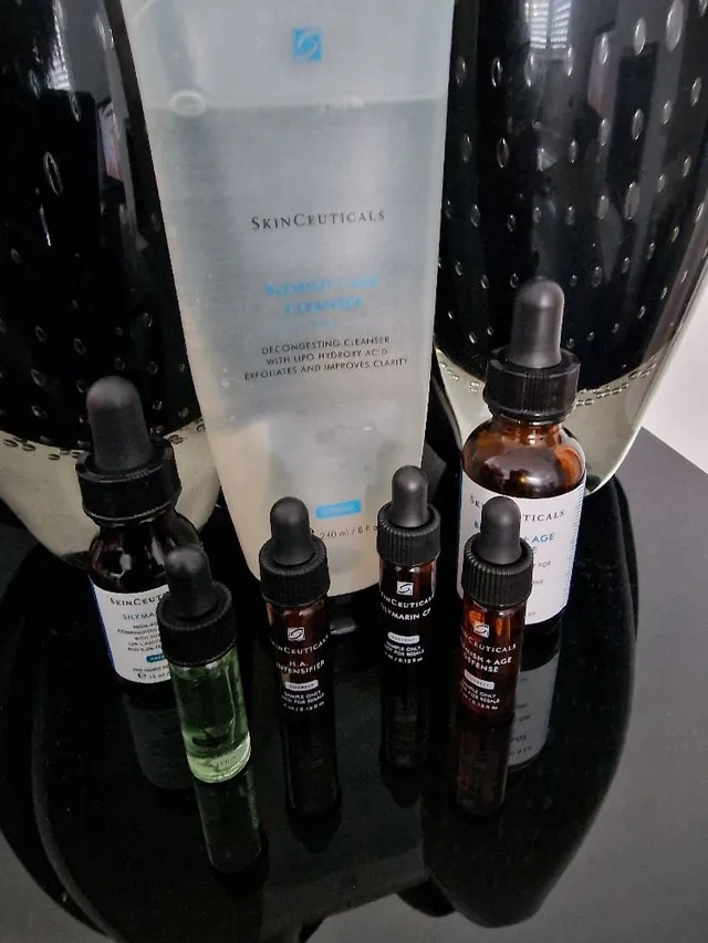 My favourite SkinCeutical skincare serums and gel wash. I'm