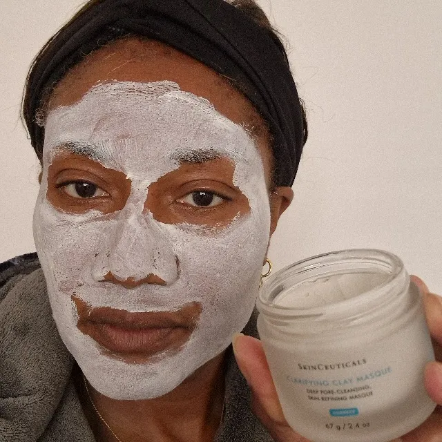 I finally tried my new masque.  I must say it left my skin